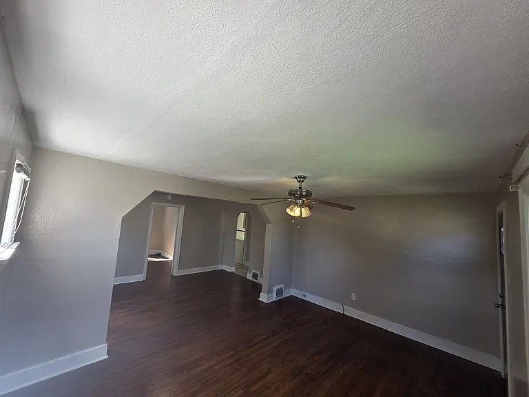 5411 Fletcher St — Photo 3