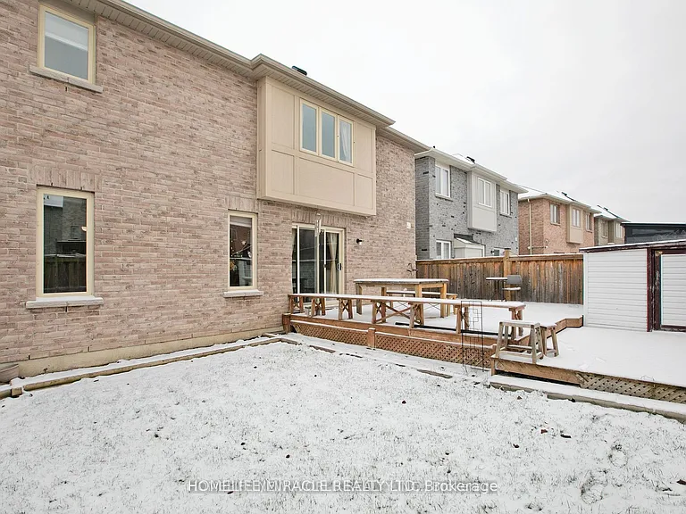 27 Lloydminster Ave #BASEMENT — Photo 14