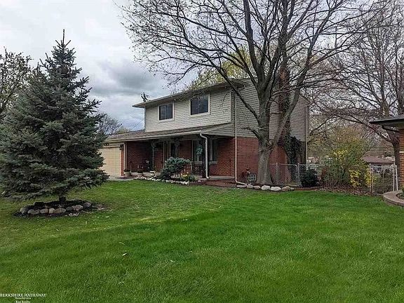 4th image of 35225 Moravian Dr
