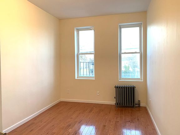 2nd image of 11052 Sutphin Blvd
