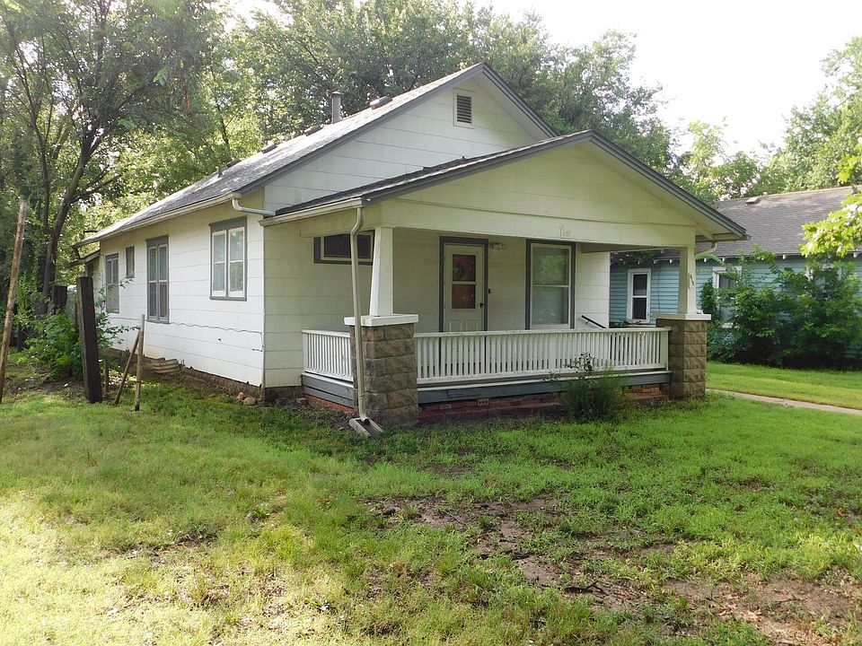 1st image of 418 N Topeka St