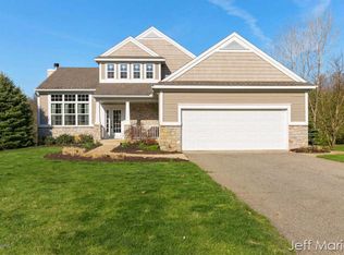 7827 Robertsons Run Dr NE, Rockford, MI 49341