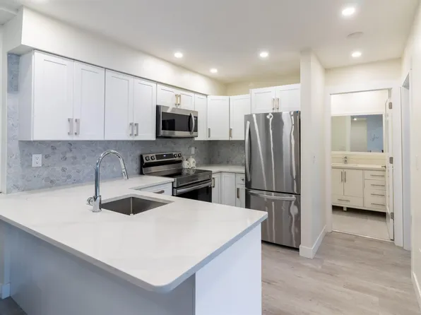 7115 134th St #12, Surrey, BC V3W 4T1