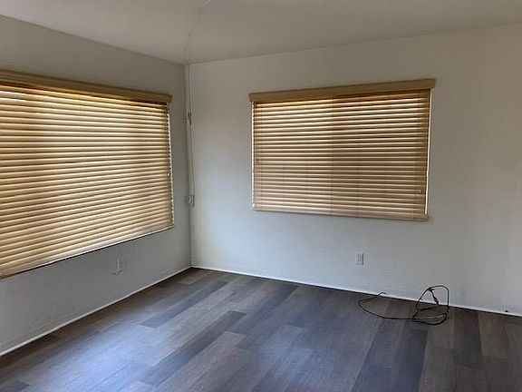 5th image of 376 Park Way