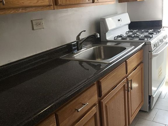 3rd image of 6259 108th St APT 5A