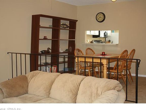 4th image of 73 Cedar Knolls Dr