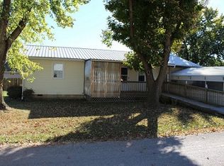 506 E 13th St, Mountain Grove, MO 65711