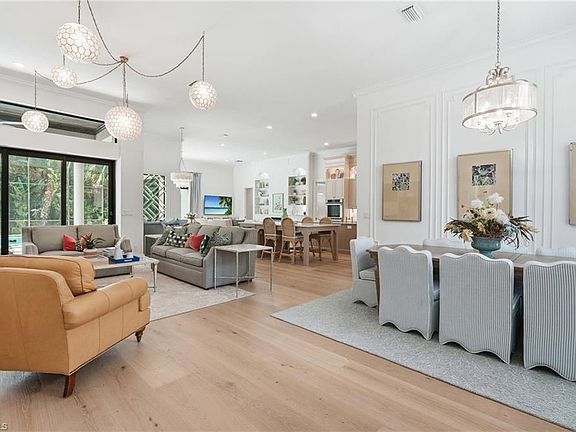 3rd image of 9833 Clear Lake CIR