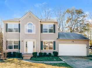 100 Old Surrey Ct, College Park, GA 30349