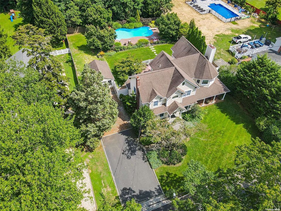 269 Oakwood Road, Oakdale, NY 11769 Zillow