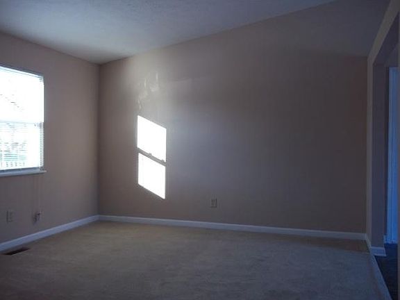 4th image of 2110 Poncianni Ave
