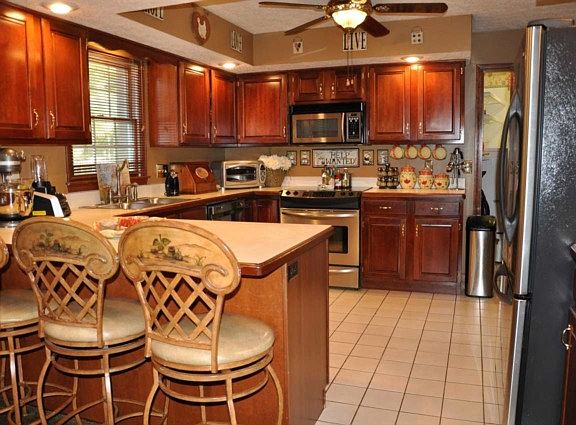 5th image of 1613 Blossom Ct