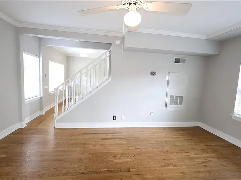 285 Oxford Pl NE #1 — Photo 10