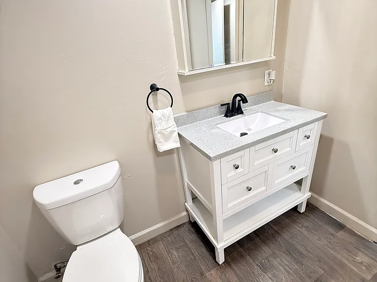 73 S Main St NE #2 — Photo 9