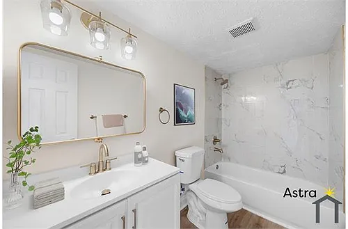 3111 W Horatio St #8 Photo 1