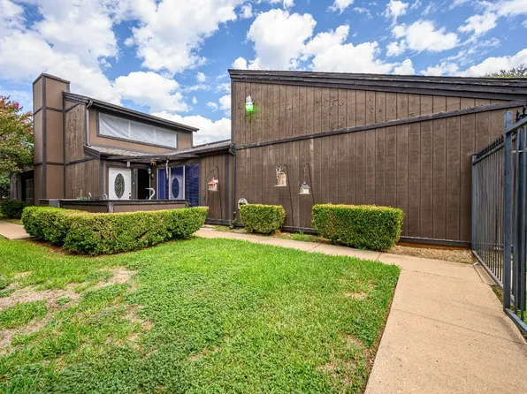5601 Boca Raton Blvd, Fort Worth, TX 76112
