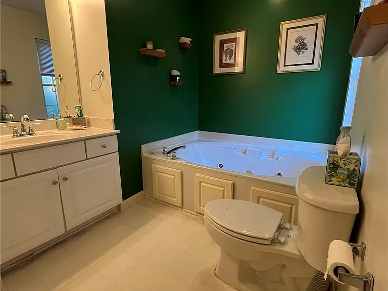 116 Arbors Ct — Photo 18