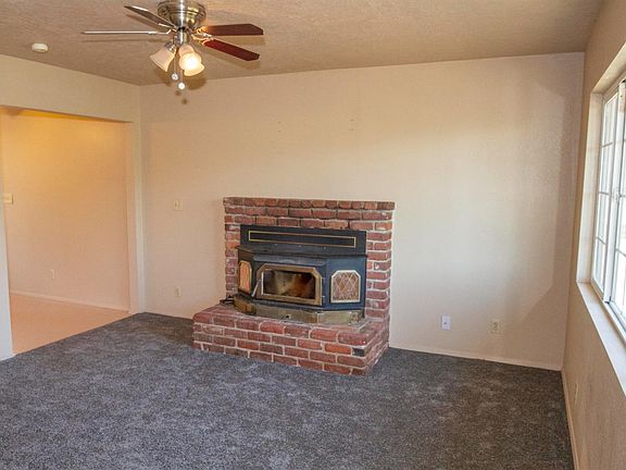 4th image of 46760 Dunlap Rd