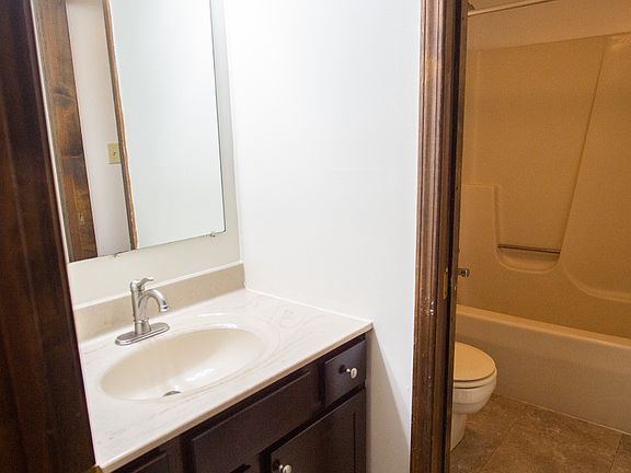 4th image of 502 N Grant St
