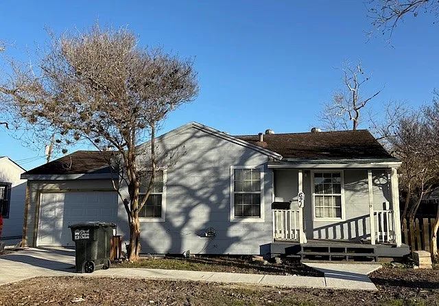 621 Everhart Rd — Photo 1