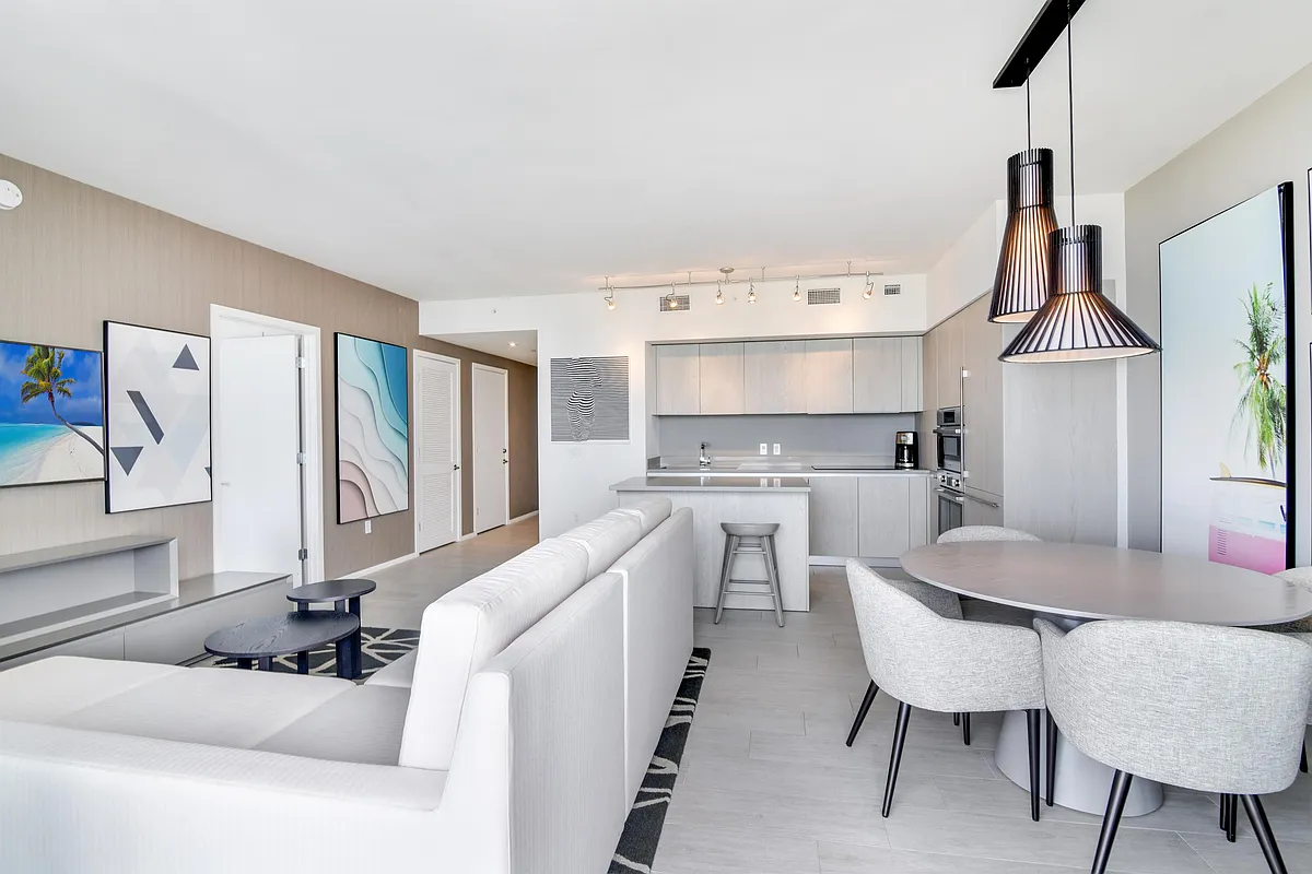 Building Photo - 4010 S Ocean Dr #1406-1-1