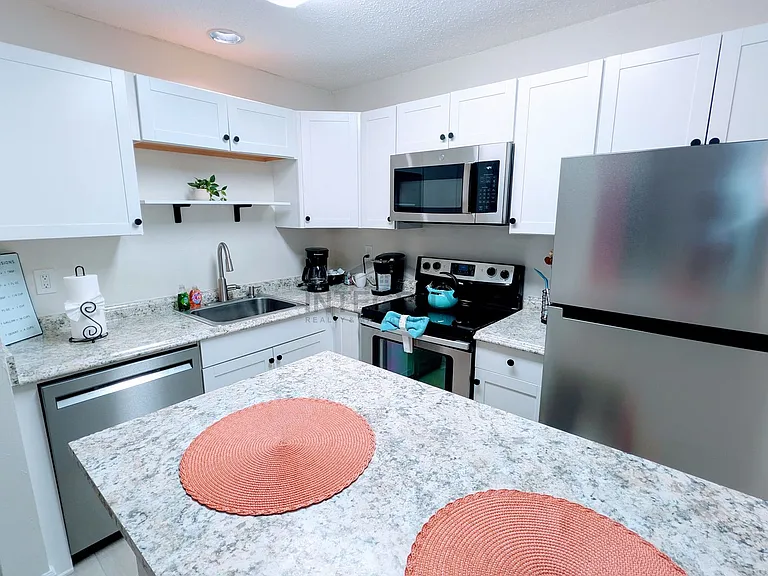 10024 Strafford Oak Ct #804 — Photo 8