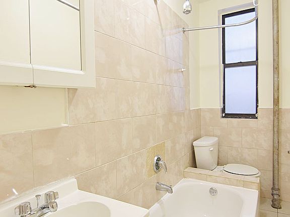5th image of 501 W 134th St #1