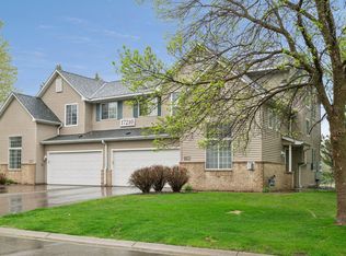 17210 49th Ave N Unit B, Plymouth, MN 55446