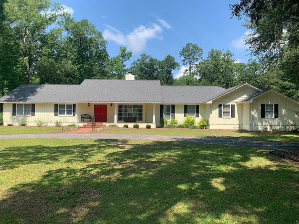 1409 Lakewood Dr, Bainbridge, GA 39819