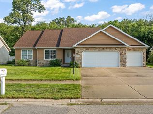 518 17th St SE, Demotte, IN 46310