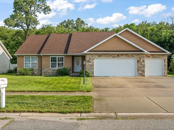 518 17th St SE, Demotte, IN 46310