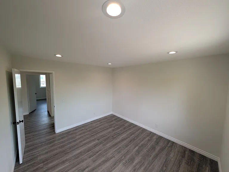 6307 Chimineas Ave — Photo 22