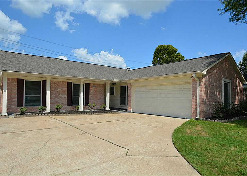 1st image of 22614 Poppyfield Dr