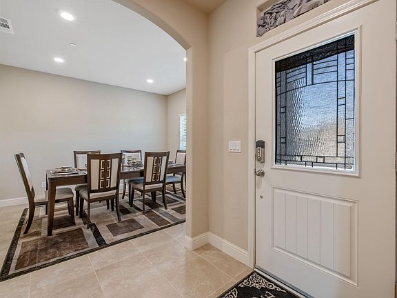 5th image of 2305 N Fairway Court