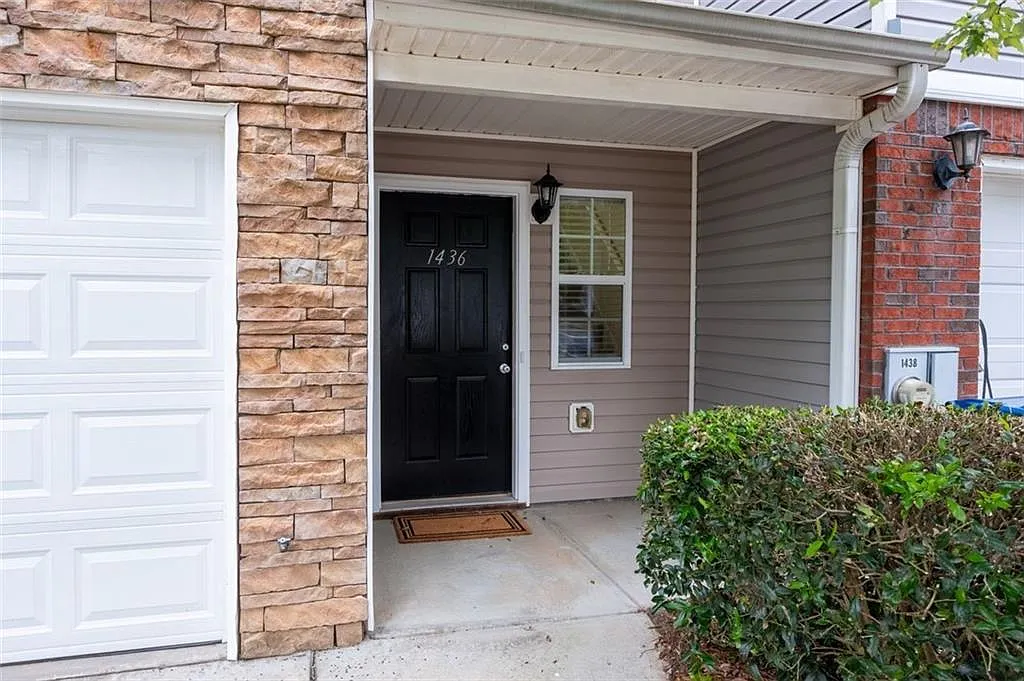 2 bed, 2.5 bath, 1268 sqft, $1,950 — Photo 4