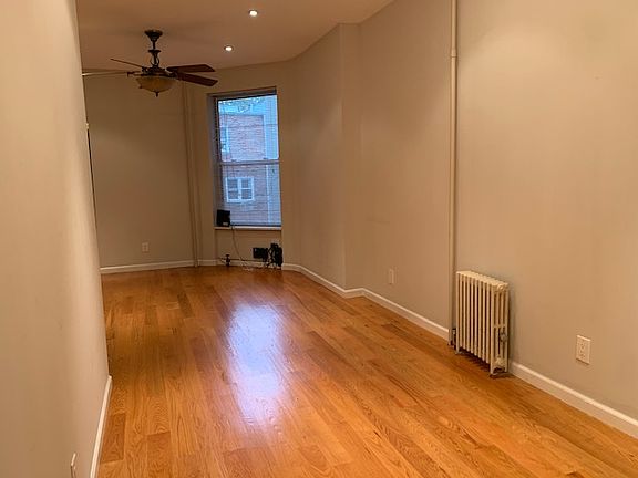 3rd image of 55 Newel St #2R