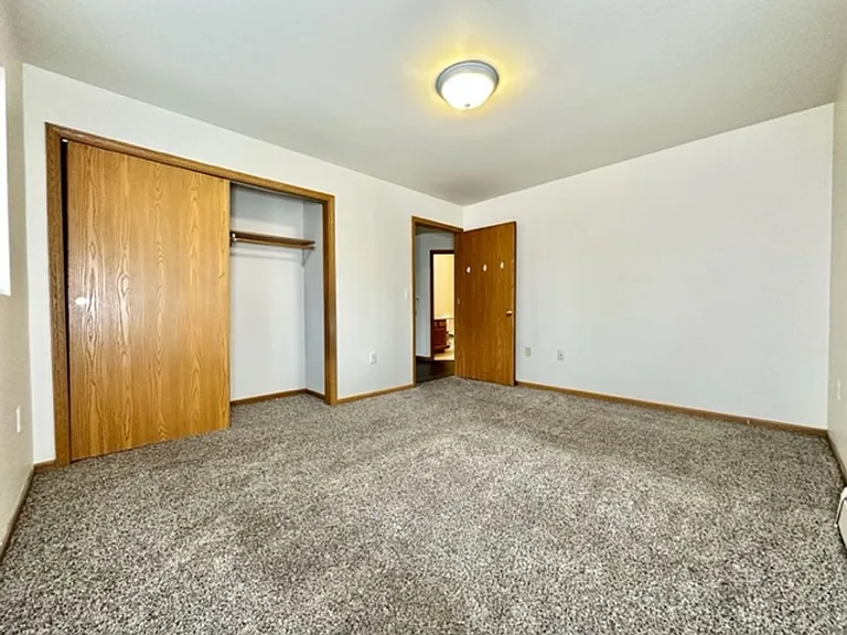 225 Fort Howard Ave — Photo 17