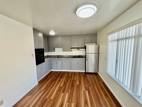 2nd image of 1300 31st Ave APT 1