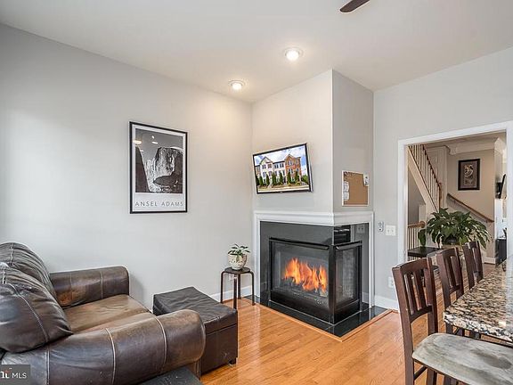 Cozy breakfast  nook with fireplace!