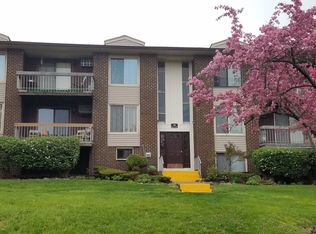 149 Country Club Ln, Pomona, NY 10970