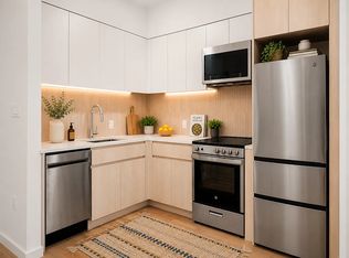 558 Sackett St #6H, Brooklyn, NY 11217