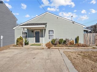 1086 Johnstons Rd, Norfolk, VA 23513