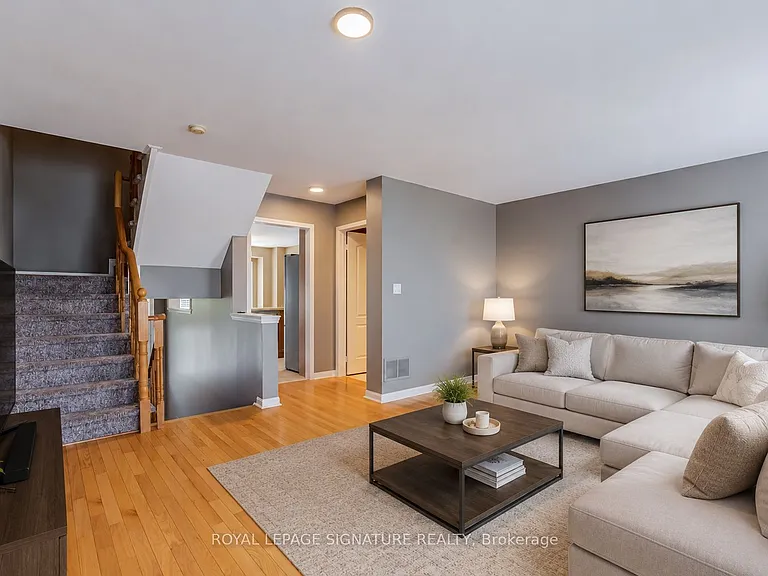 250 Richvale Dr S #3 — Photo 5