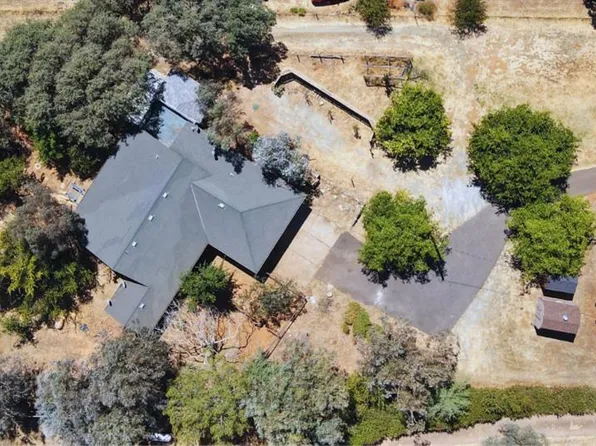 8918 McAtee St, Valley Springs, CA 95252