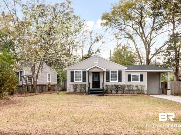 375 Hillwood Cir E, Mobile, AL 36608