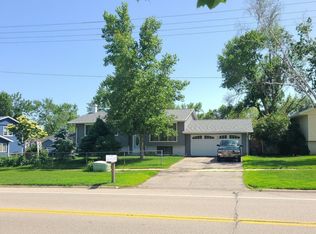 305 Boyson Rd NE, Cedar Rapids, IA 52402