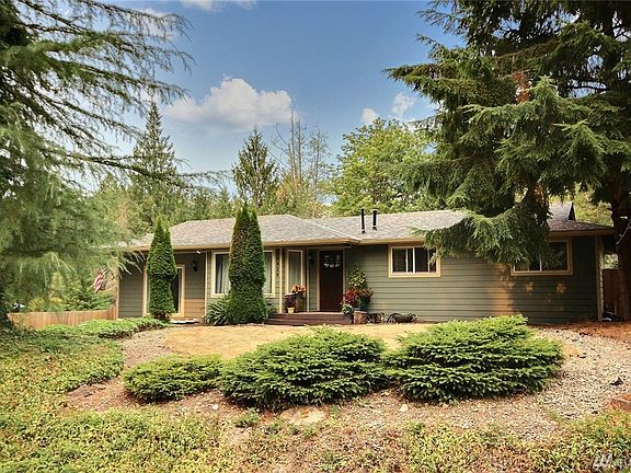 2nd image of 30828 E Lake Morton Dr SE