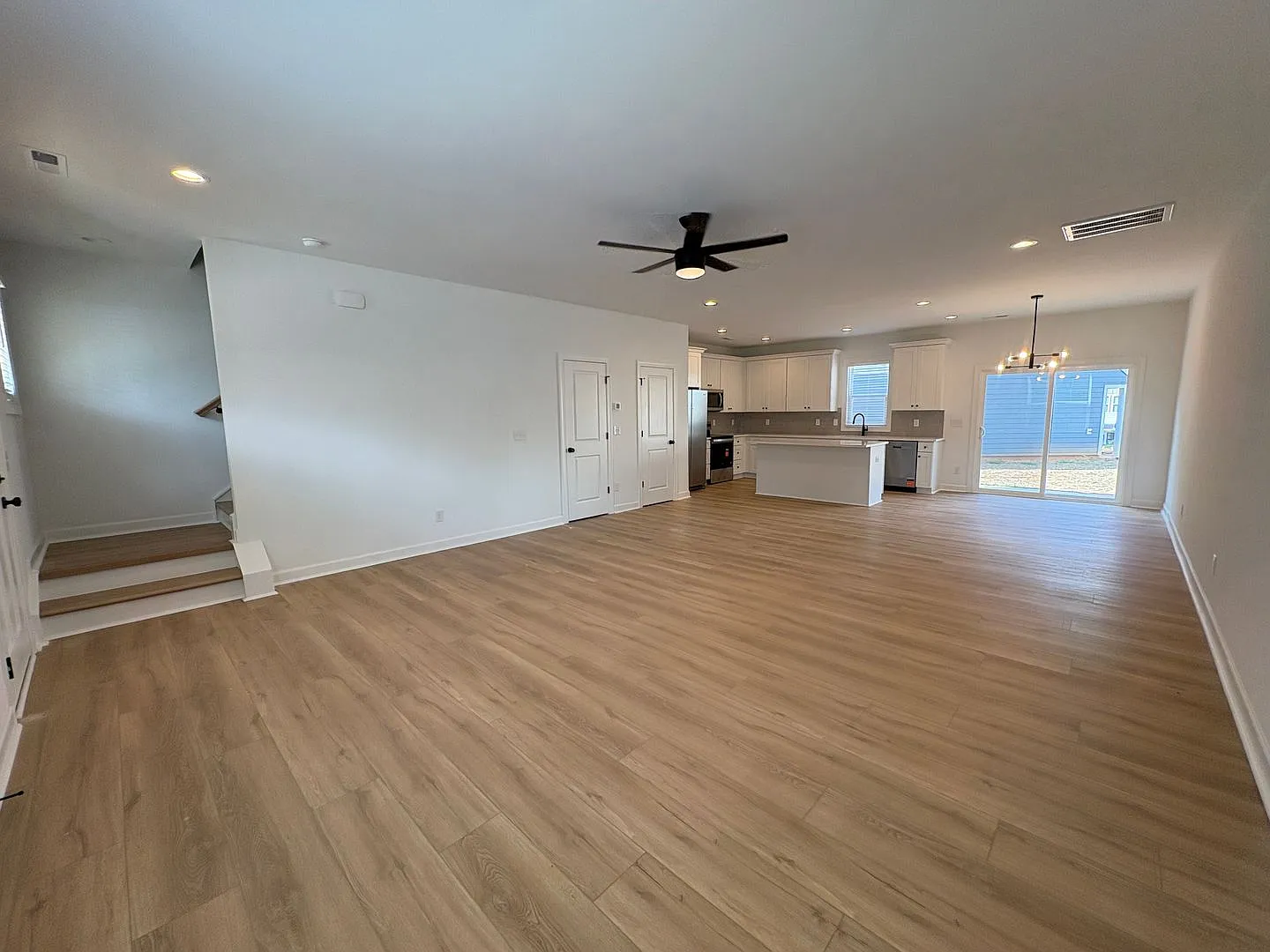 Brand New Townhouses Near Uptown!! — Photo 4