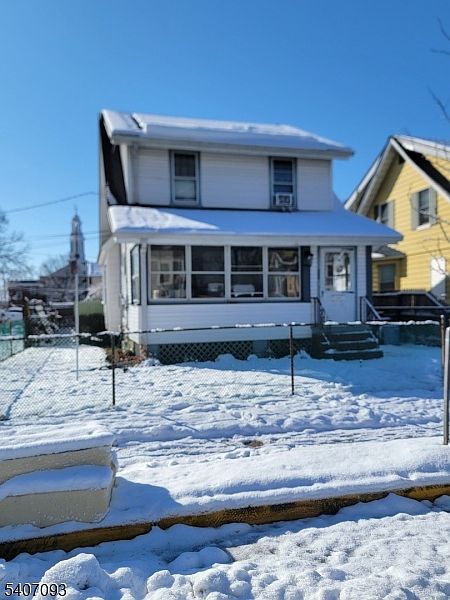 1st image of 588 Harrison St