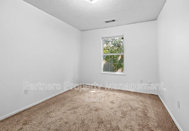 1621 N Leverett Ave #7 — Photo 18